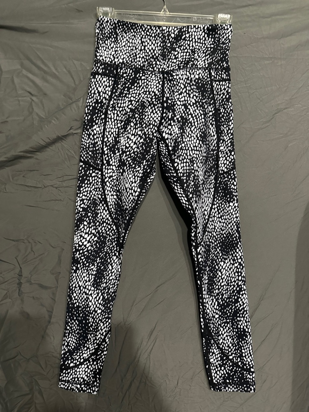 Women's Black & White High-Waist Printed Leggings